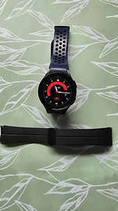 Galaxy Watch 5 Pro LTE (2 foto / 2)