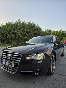 Продается Audi A8 4,2 V8 (3 фото из 15)