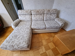 Nurgadiivan + diivanilaud (1 foto / 3)