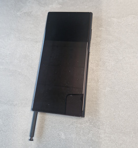 Samsung Galaxy S22 Ultra 5G 128GB (2 foto / 3)