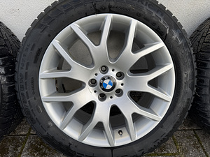 Оригинальные диски BMW Style 177 R19 с зимней резиной (5 фото из 6)