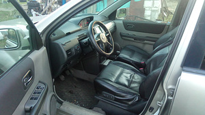 Nissan X-Trail, 2,2D, 2005A. (6 foto / 7)