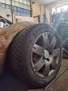 112х5 205/55/R16" диски с резиной (кохтла-ярве) (4 фото из 5)