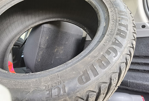5-6mm 205/55R16 goodyear ultragrip ice arctic (2 foto / 2)