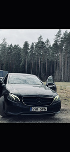 Mercedes Benz E220 (5 фото из 8)