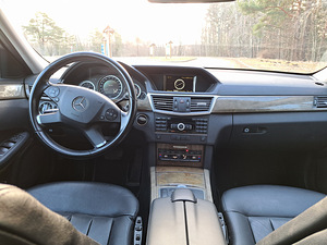 MÜÜA Mercedes-Benz E350 CDI 2011.a (8 foto / 11)