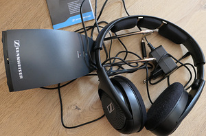 Traadita stereo kõrvaklapid (3 foto / 3)