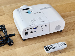 Epson EH-TW5600 (3 фото из 3)