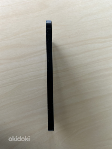 iPhone 12 128 ГБ черный (фото #4)