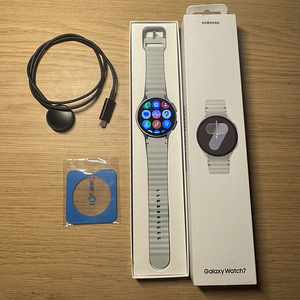 Samsung Galaxy Watch 7 44mm (1 foto / 3)
