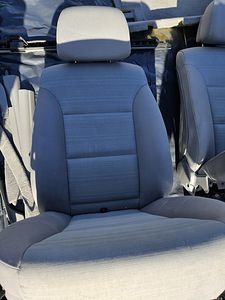 Тканевый салон BMW E60. (3 фото из 10)