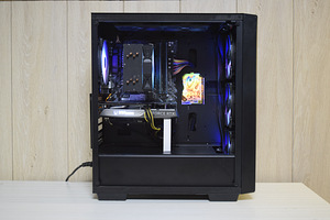 Gaming PC | RTX 4060 | RYZEN 5 5600 (4 foto / 8)