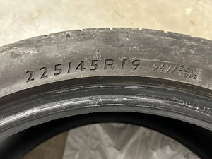 Шины Dunlop Sport Maxx 225/45/R19 (4 фото из 6)