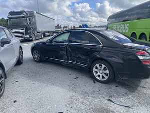 Avariiline Mercedes-Benz S-klass W221 (1 foto / 1)
