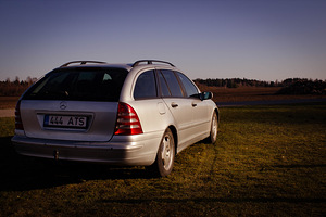 2007 Mercedes-Benz c-klass (3 foto / 14)