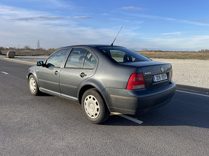 Volkswagen Bora 1.9 TDI 85 kW 2000 (5 foto / 15)