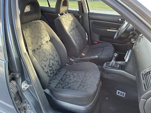 Volkswagen Bora 1.9 TDI 85 kW 2000 (11 foto / 15)