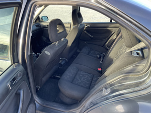 Volkswagen Bora 1.9 TDI 85 kW 2000 (12 foto / 15)
