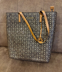Käekott Michael Kors (1 foto / 6)