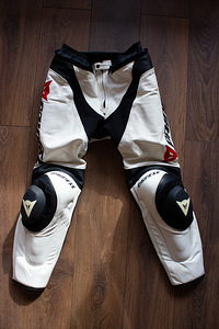Dainese Laguna Seca kaheosaline motokombe (7 foto / 9)