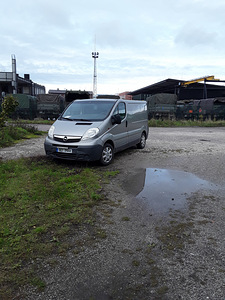 Opel Vivaro 2.0 66kW (2 foto / 10)