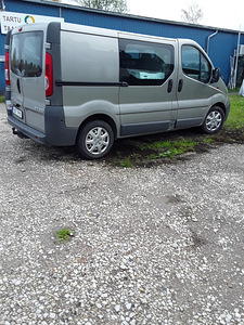 Opel Vivaro 2.0 66kW (6 foto / 10)