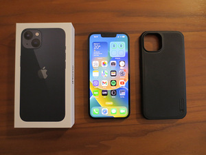 iPhone 13 128GB Midnight (1 foto / 2)