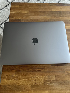 Macbook Pro 15 2018+ magic moise (2 foto / 4)