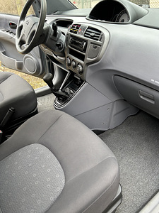 HYUNDAI MATRIX 2008 (8 фото из 14)