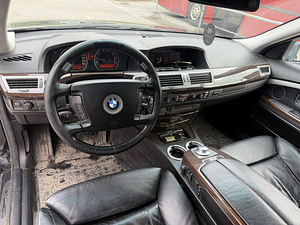 BMW 745i E65 V8 245kw (7 foto / 14)