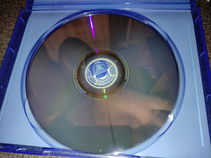 Диски на PS4 (3 фото из 5)