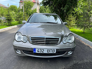 Mercedes C-Class C320 CDI (3 foto / 7)