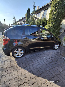 Продажа автомобиля (2 фото из 7)