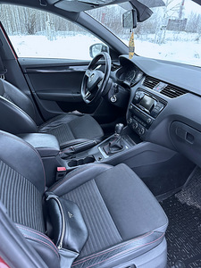 Škoda Octavia VRS 2.0 (12 foto / 15)