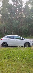 Продам автомобиль (5 фото из 8)