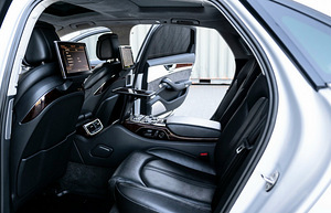 Audi A8 Long President klassi 3.0 184kW (7 foto / 15)