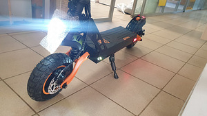 Новый мощный электросамокат KUKIRIN G2 PRO. (6 фото из 6)