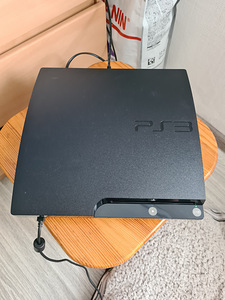 PS3 тонкий 160 ГБ (2 фото из 5)