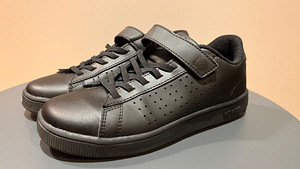 K Swiss nahk jalatsid ( tossud ) (2 foto / 2)
