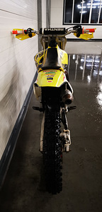 Кросс мотоцикл Suzuki RM 85 (3 фото из 5)