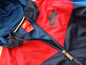 Nike tuulekas (2 foto / 3)