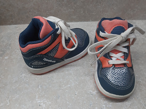 Reebok tossud s.19 (3 foto / 3)