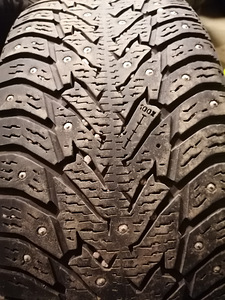 BRIGESTONE NORANZA 215/55/17 (2 фото из 5)