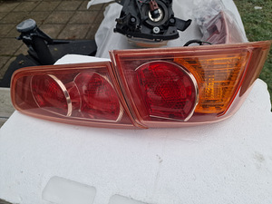 Tagatuled MITSUBISHI LANCER vasak ja parem (2 foto / 5)