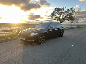 BMW 530XD (2 foto / 8)