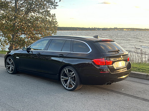 BMW 530XD (4 foto / 8)