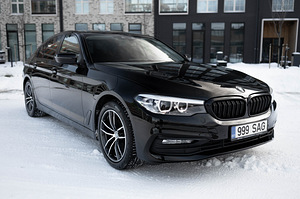 BMW 520x-Drive Black Shadow Line (2 foto / 10)