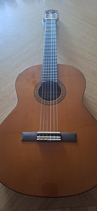 Müüa lastekitarr Yamaha CS40 II 3/4 (1 foto / 2)