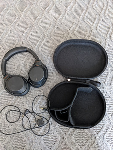 Sony WH-1000XM3 juhtmevabad mürasummutavad kõrvaklapid (2 foto / 3)