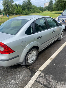 Ford Focus 2 2006 (12 foto / 14)